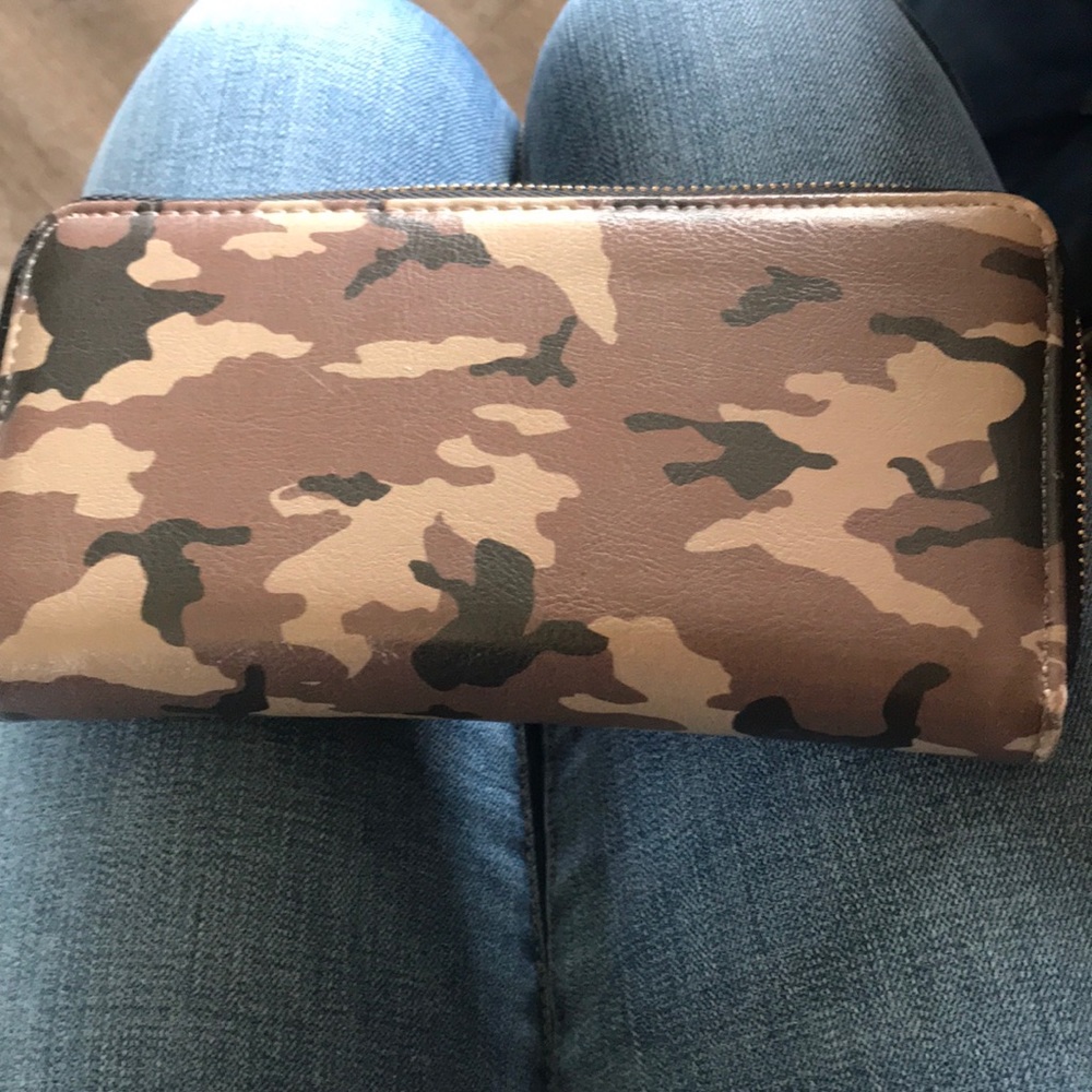 Wallet - Picture 3 of 4